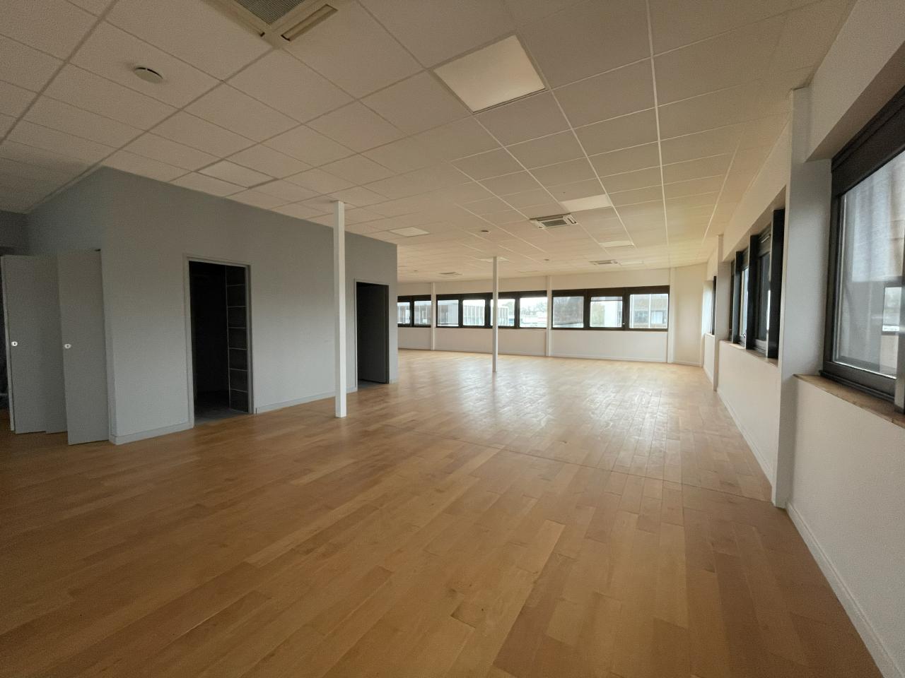 Bureau Nantes 375m² Location bureau Nantes Loire-Atlantique OLBUR2112413 2